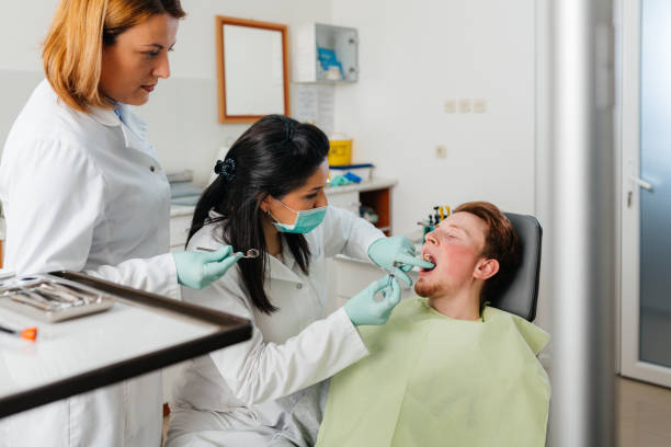 Best Emergency Denture Repair in Warrensburg, IL